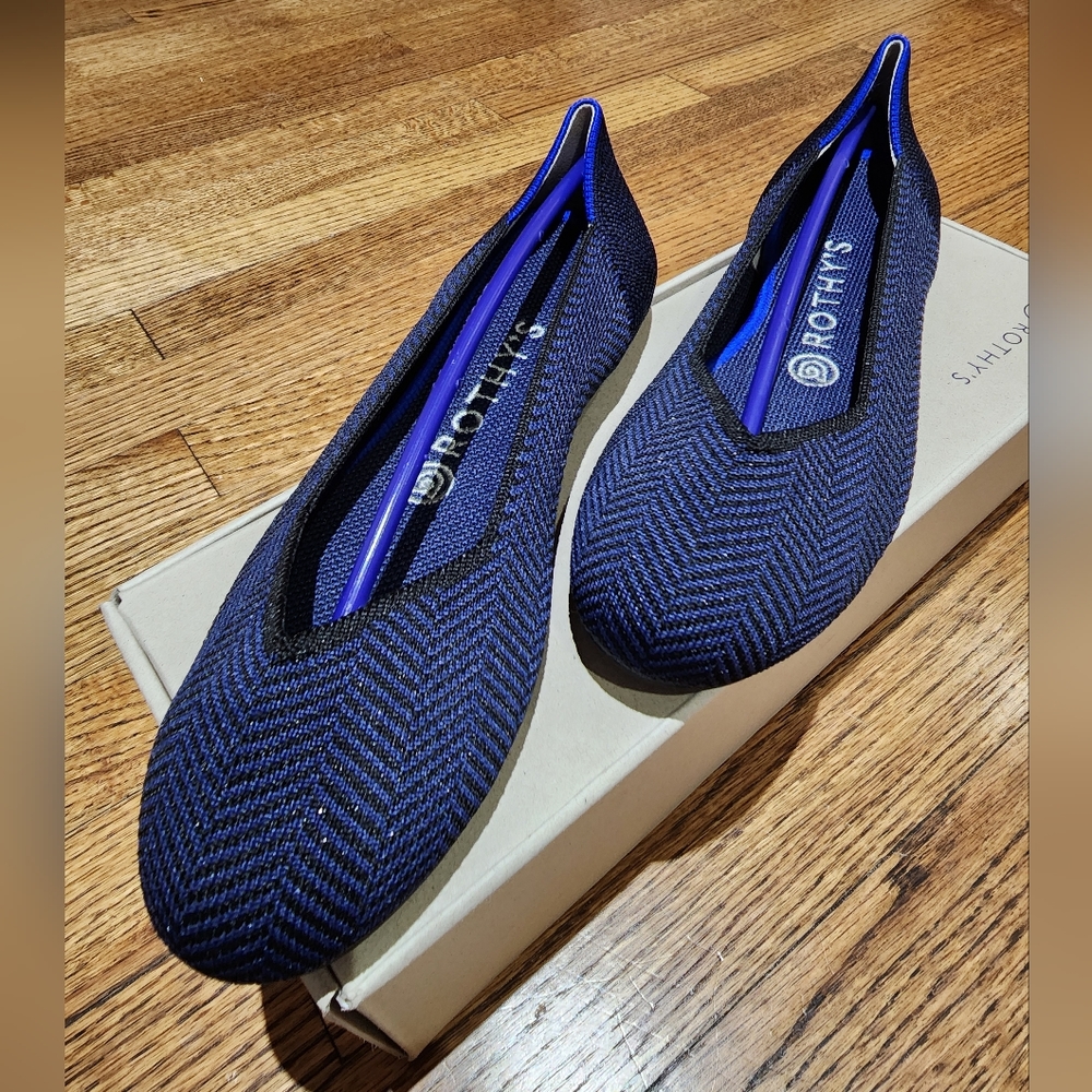 Midnight Metallic Herringbone Rothy's, size 8.5